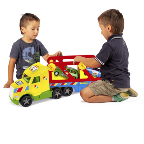 Magic Truck Basic auta coupe Wader
